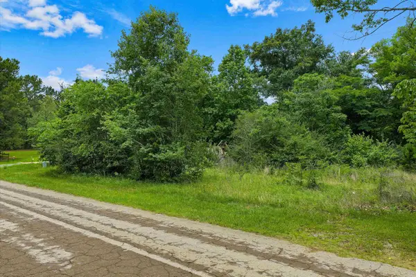 5179 Cooks Rd, Marshall, TX 75670