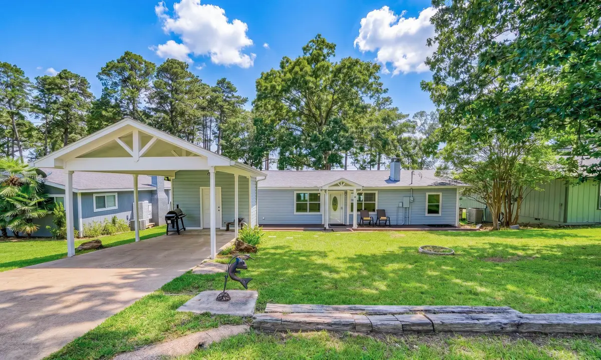 321 Crestwood Lp, Avinger, TX 75630 - #1