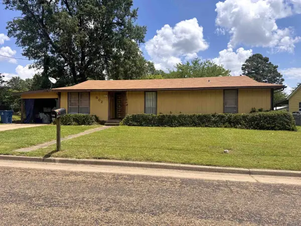 302 N O'Tyson, Mount Pleasant, TX 75455