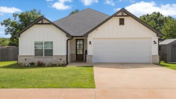 807 Jack Brown, Whitehouse, TX 75791