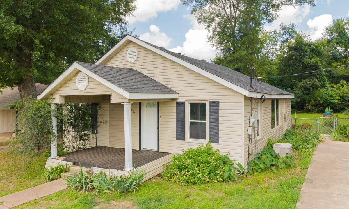 405 N Rodeo Drive, Gladewater, TX 75646 - #1