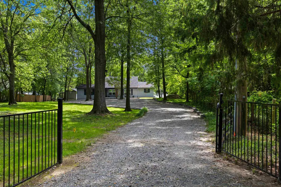 1073 S Lake Dr, Gladewater, TX 75647 - #3