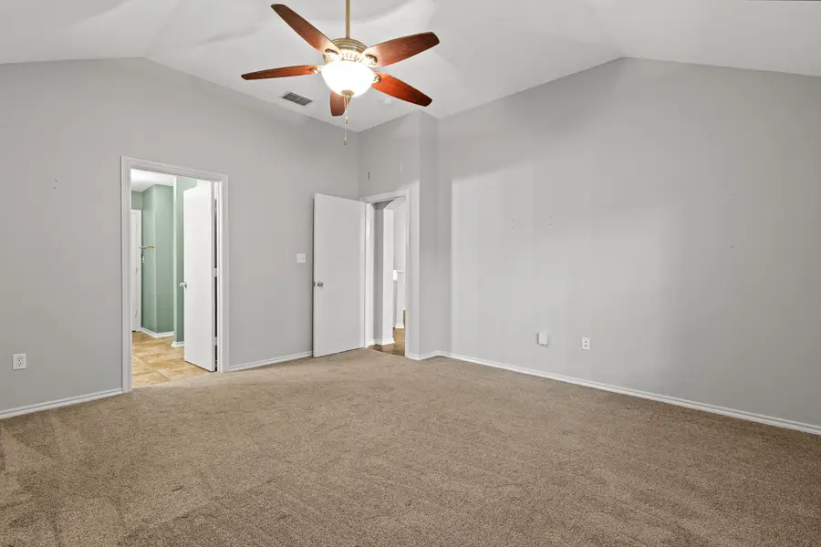 203 Claire Ln, Longview, TX 75605 - #2