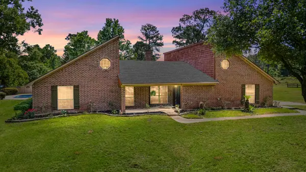 106 Stephanie, Longview, TX 75604