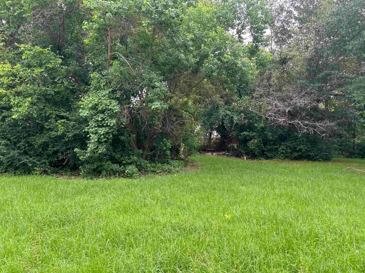 2106 Carthage ST, Marshall, TX 75670 - #1