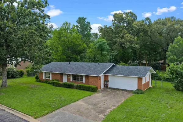 612 Leach St, Kilgore, TX 75662