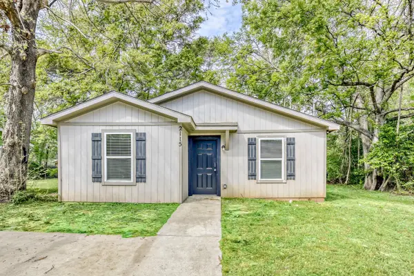 2115 Victory, Longview, TX 75602