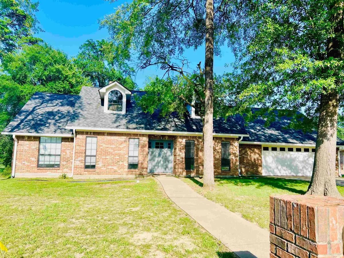 1021 UNIVERSITY DR, Carthage, TX 75633 - #1