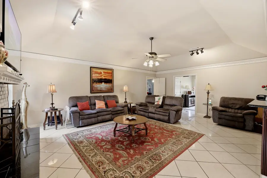 1816 Northwood Court, Longview, TX 75605 - #3