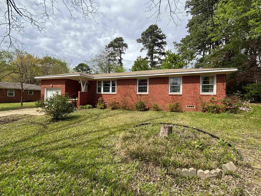 836 Pine Street, Gilmer, TX 75644 - #3