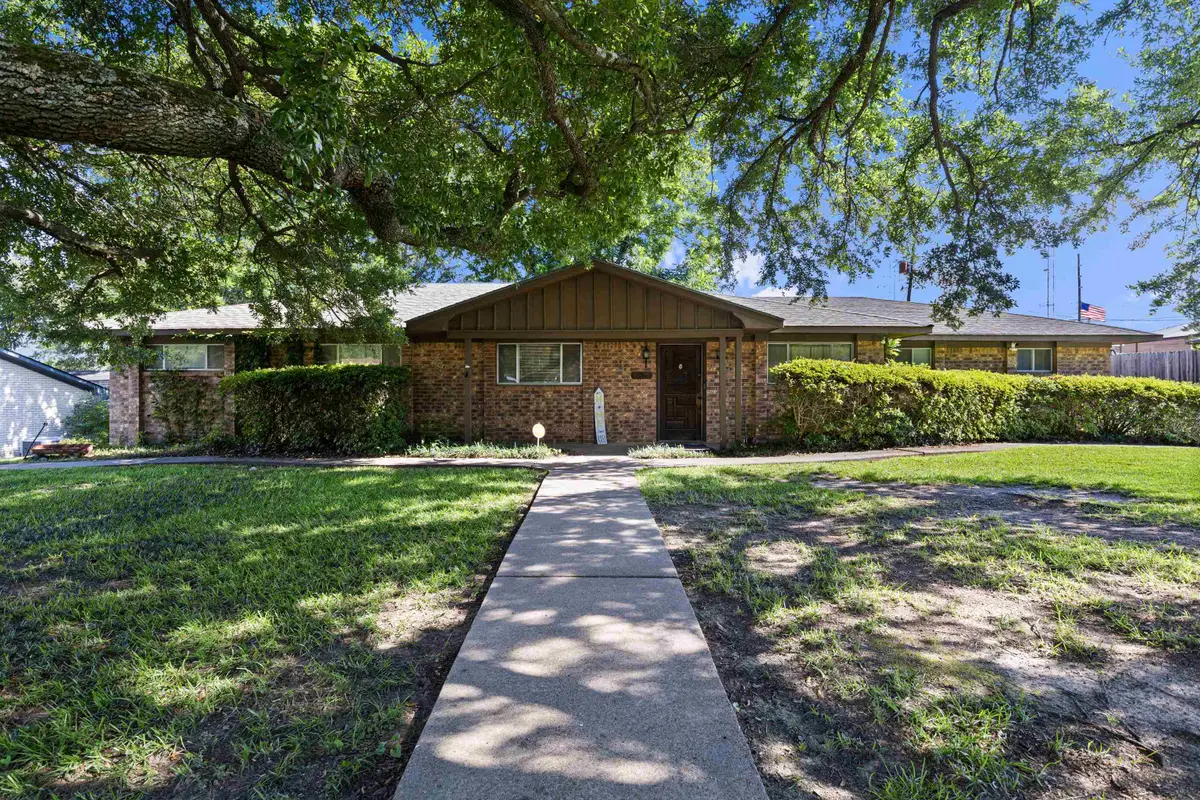 106 E Gladiola, White Oak, TX 75693 - #1