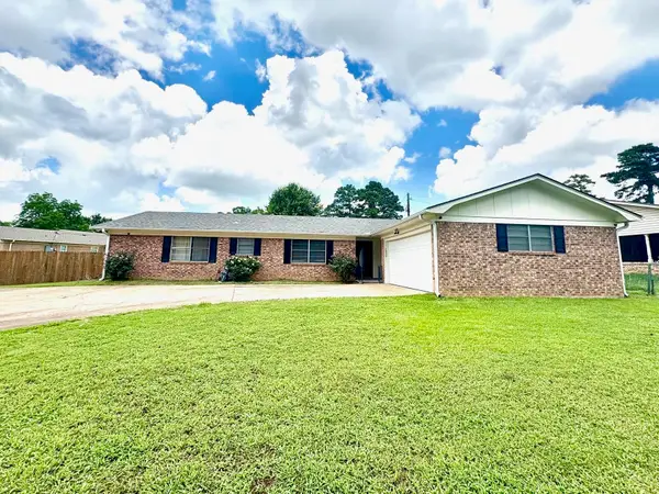 1522 Duncan, Henderson, TX 75654