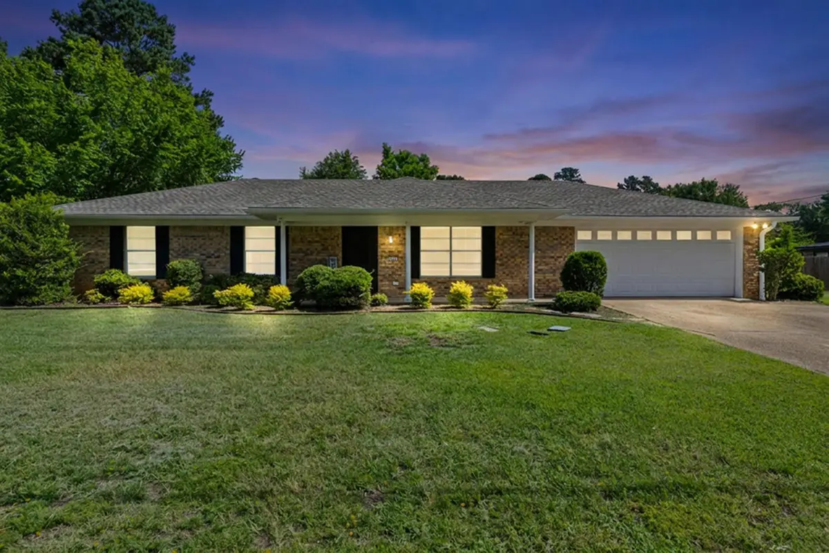 907 Robin Lane, White Oak, TX 75693 - #1