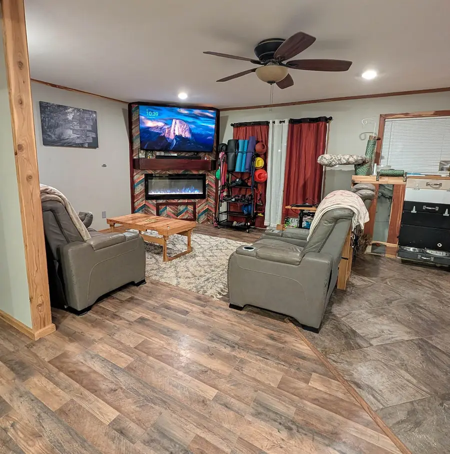 112 N Thomas Rd, White Oak, TX 75693 - #3