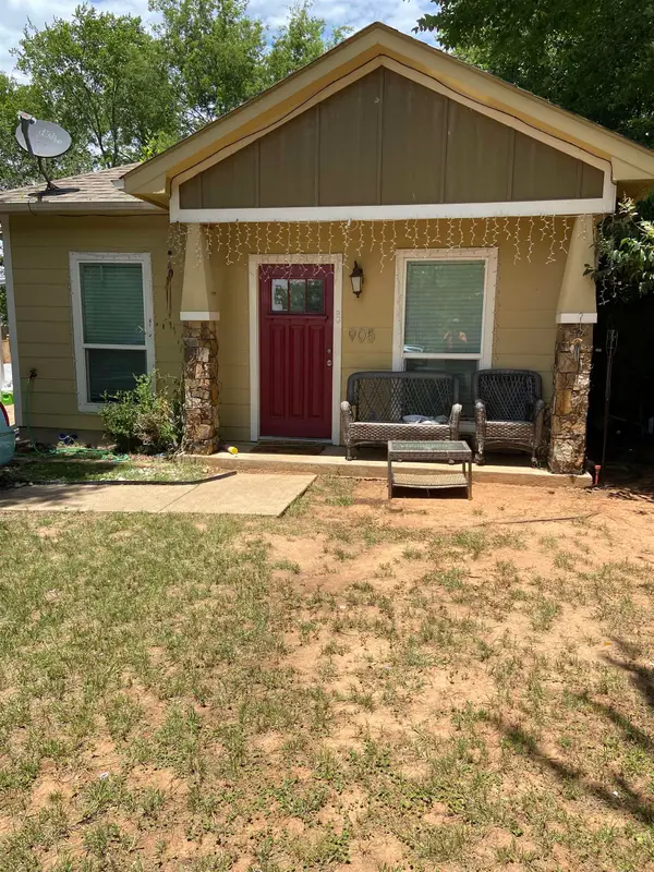 905 Wilson, Longview, TX 75601