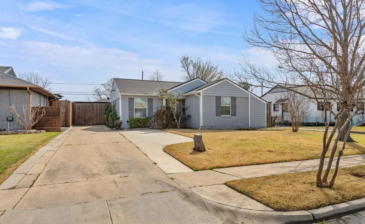9966 Chireno ST, Dallas, TX 75220 - #1