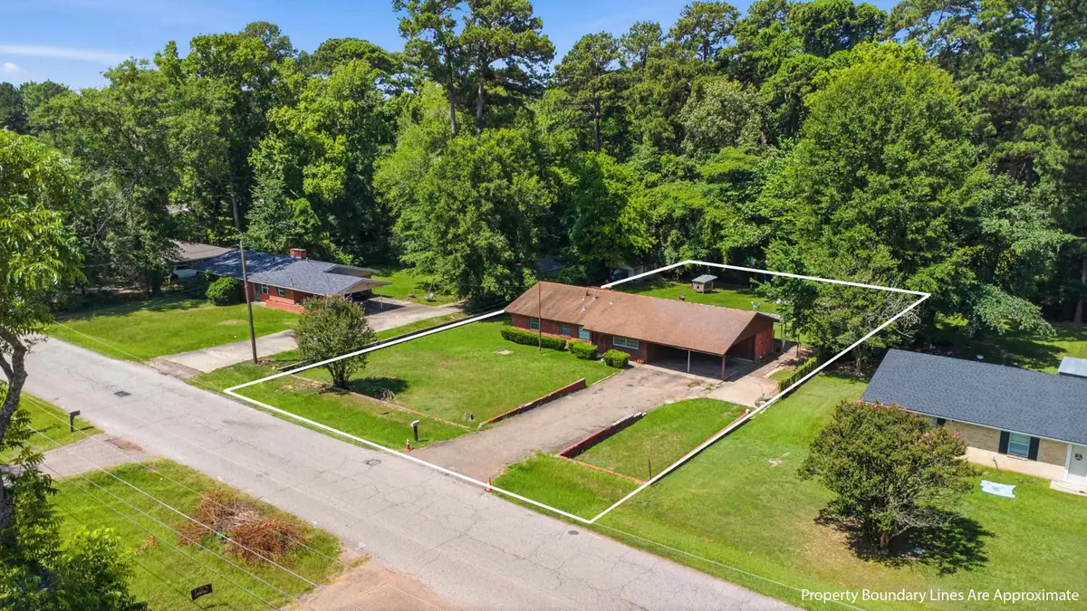 801 Stewart St, Longview, TX 75604-5334 - #1
