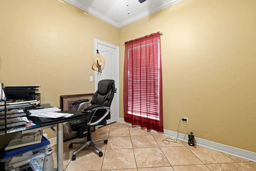 3688 Holly Rd, Gilmer, TX 75644 - #2