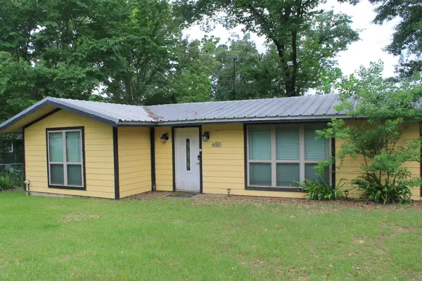 650 Crestwood Drive, Avinger, TX 75630