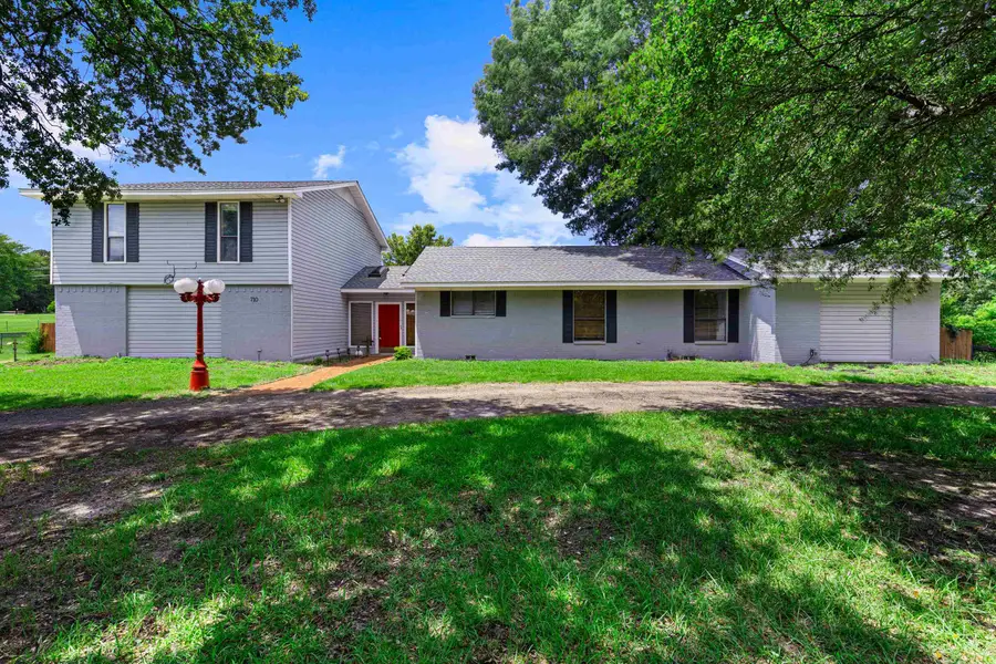 710 W Country Club Rd., Hallsville, TX 75650 - #2