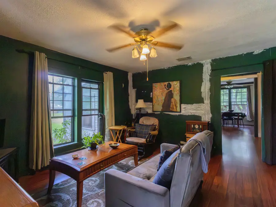 1401 Nix St, Daingerfield, TX 75638 - #3