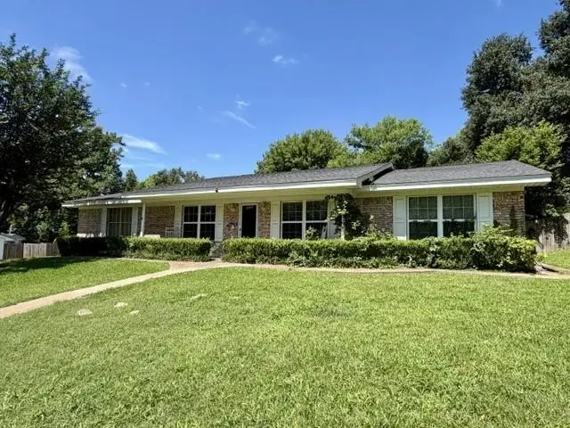 313 S Pecan St, White Oak, TX 75693 - #2