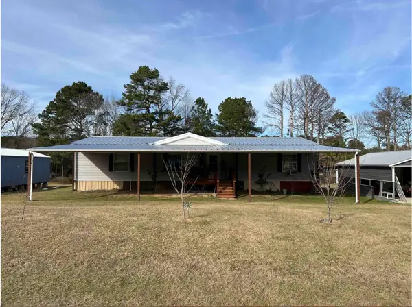 155 Berry Lane, Marshall, TX 75670