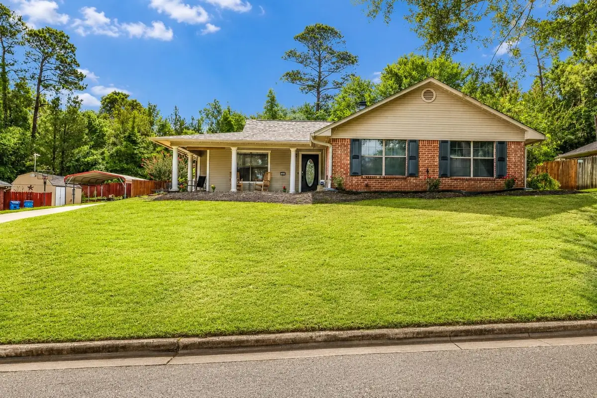 710 Brookhollow Dr, White Oak, TX 75693 - #1