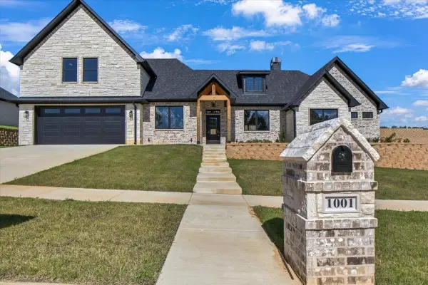 1001 Mallard, Lindale, TX 75771