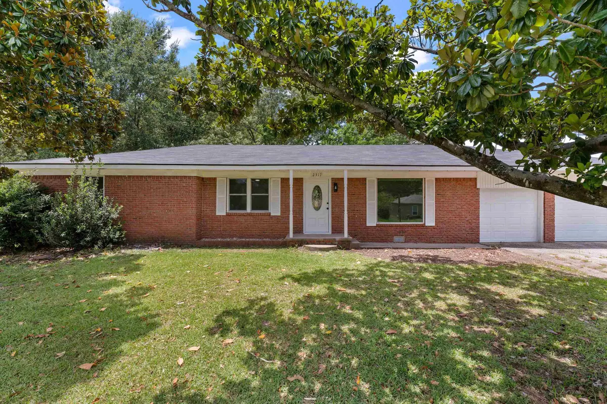 2317 Kelly Lynn Ln, Longview, TX 75605 - #1