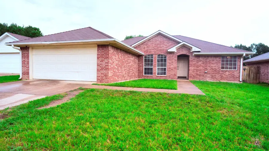 1603 Amanda Dr, Kilgore, TX 75662 - #2
