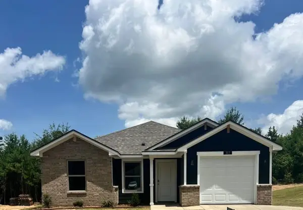 207 Spokane Street, Gladewater, TX 75647