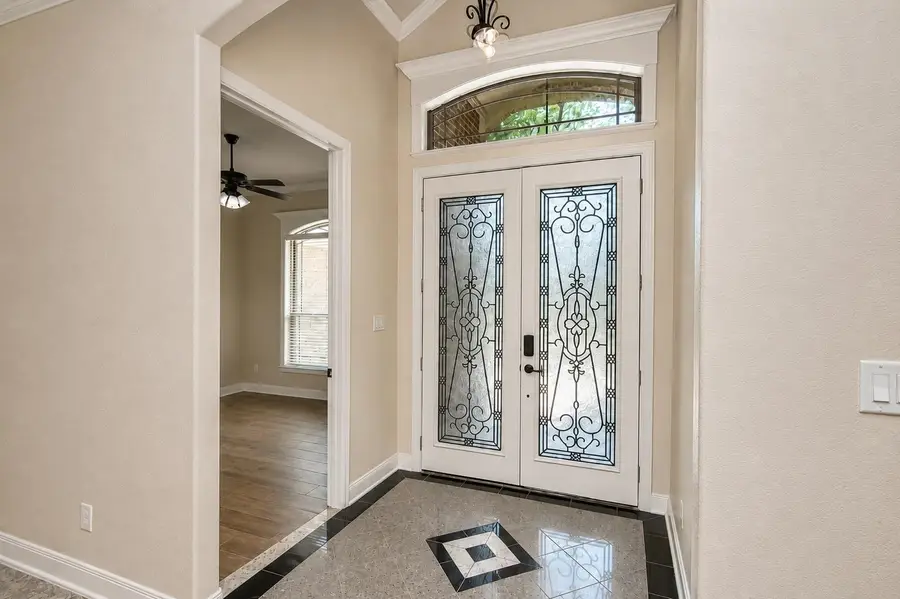 2519 Oasis Dr., Longview, TX 75601 - #3
