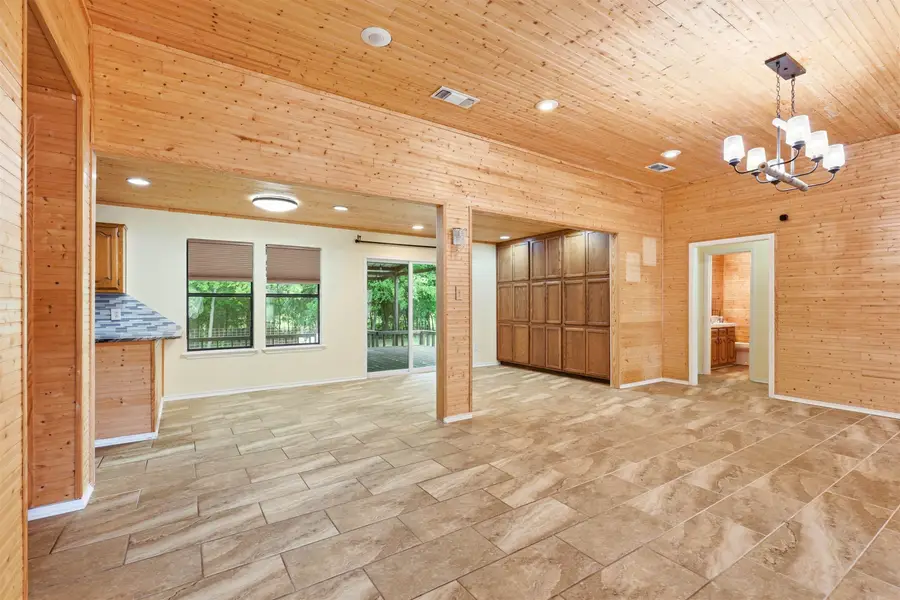 614 Highland Oaks St, Mount Vernon, TX 75457 - #2