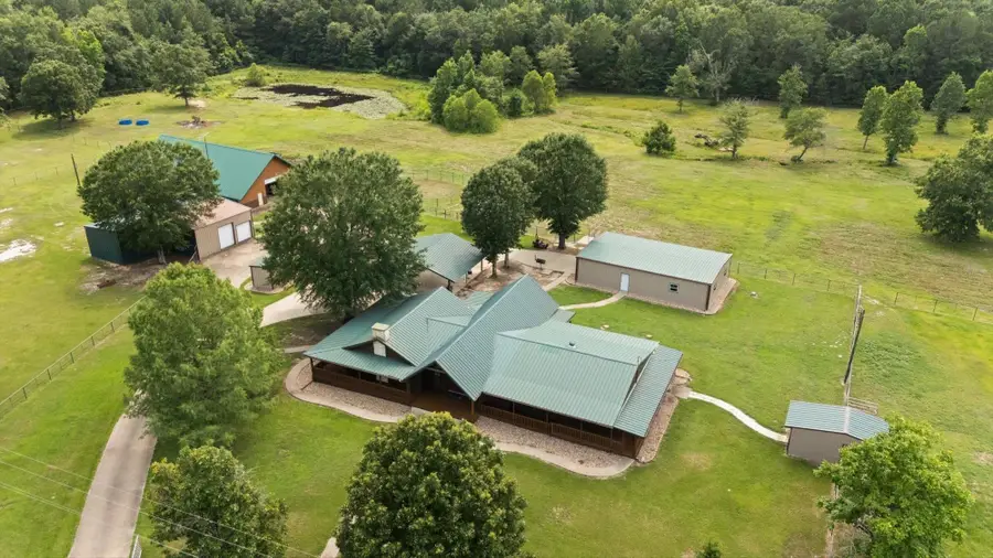 124 Loblolly Rd, Gilmer, TX 75645 - #2
