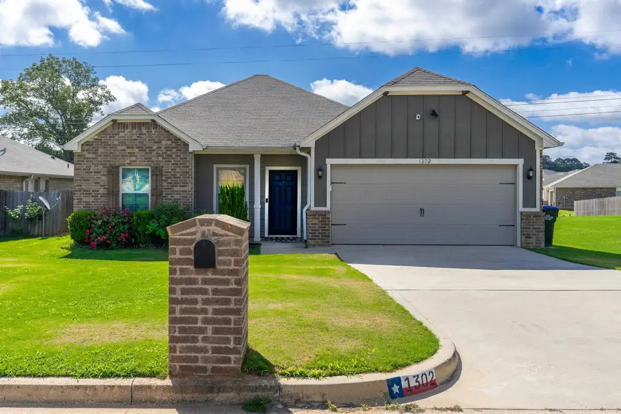 1302 Santa Cruz Dr., Longview, TX 75601 - #2