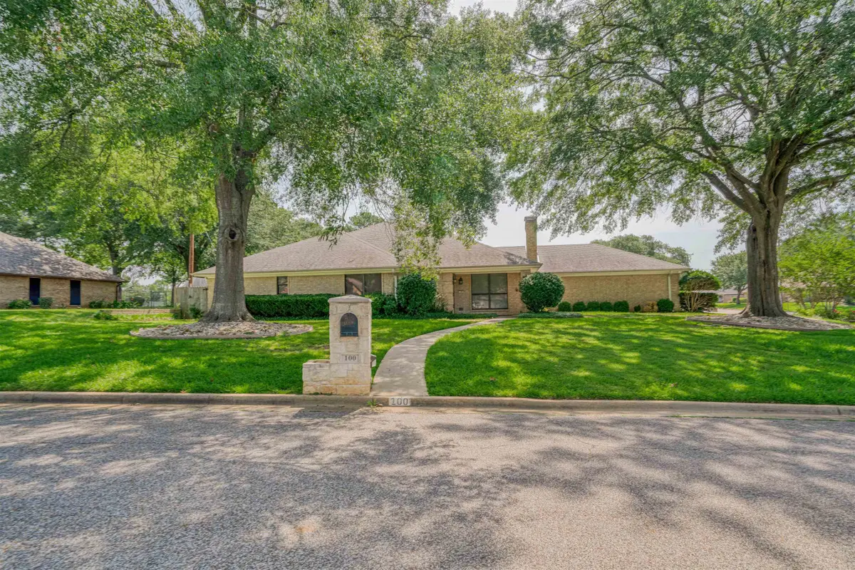 100 Northhill Ct, Longview, TX 75605 - #1