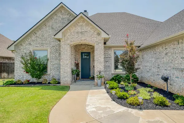 3902 Gable Crest Lane, Longview, TX 75605