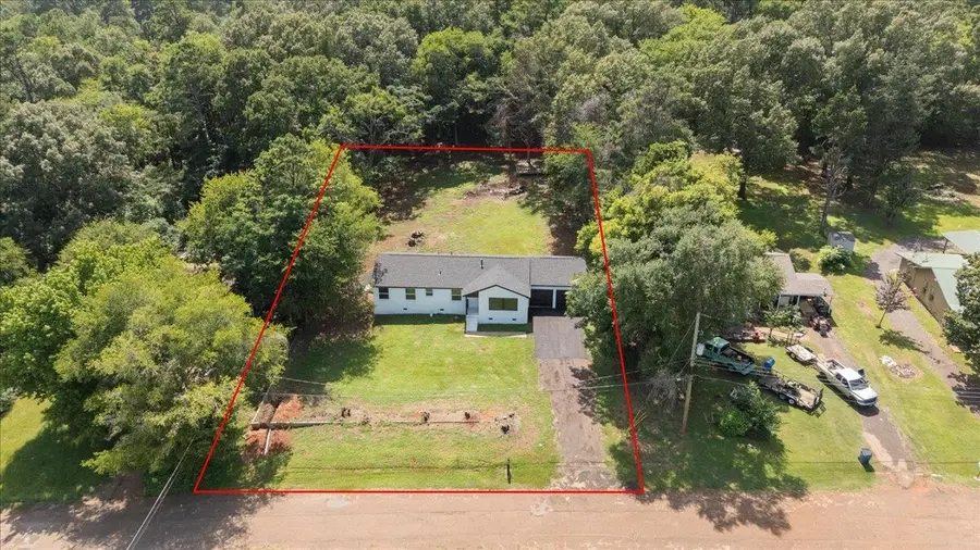 501 N WILLIS ST, Daingerfield, TX 75656 - #3