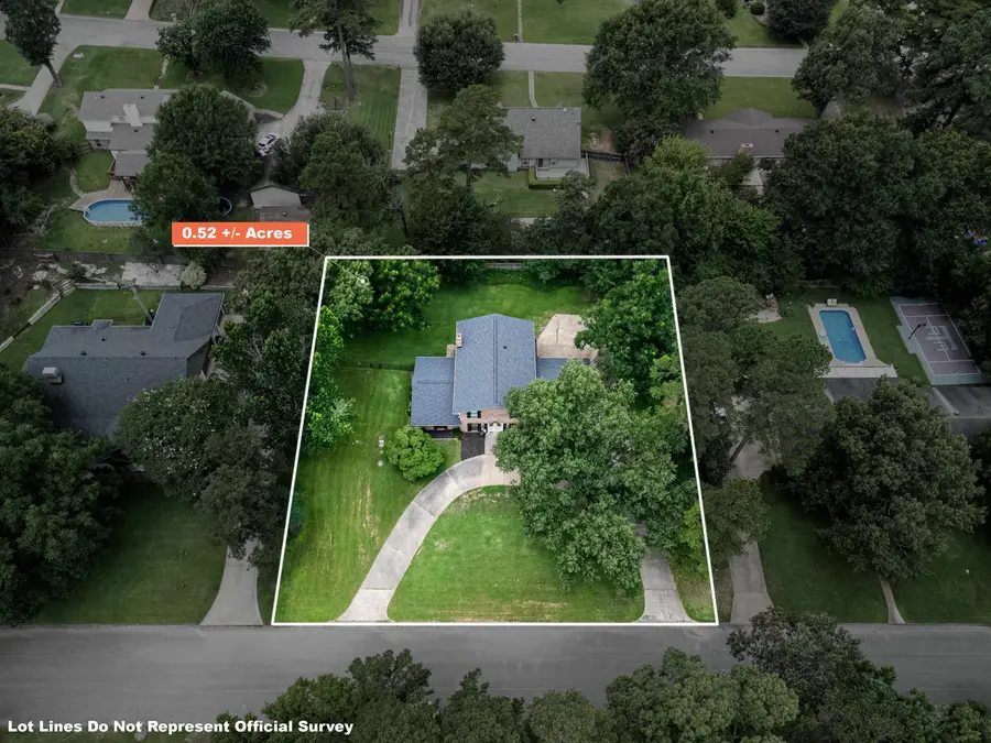 461 Country Pl., Longview, TX 75605 - #3