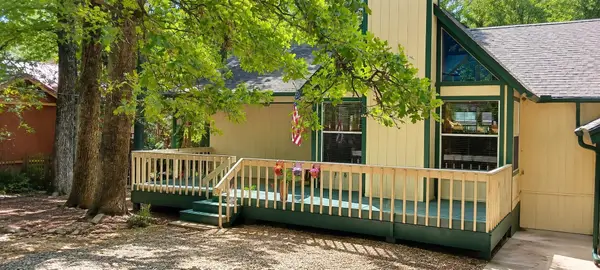 275 Wildwood  Trail, Holly Lake Ranch, TX 75765