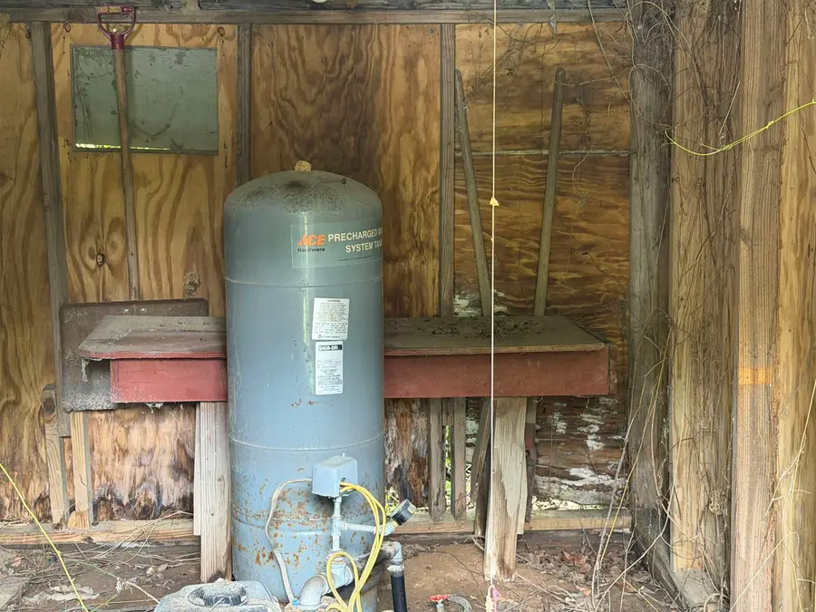 577 Mercer Rd, Marshall, TX 76572 - #2