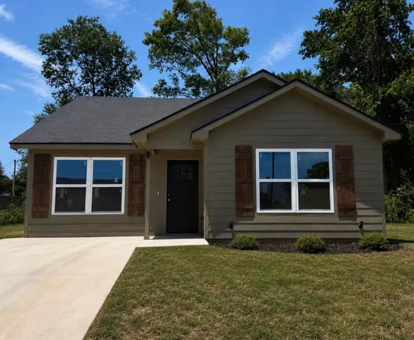 219 E Fleming, Longview, TX 75604