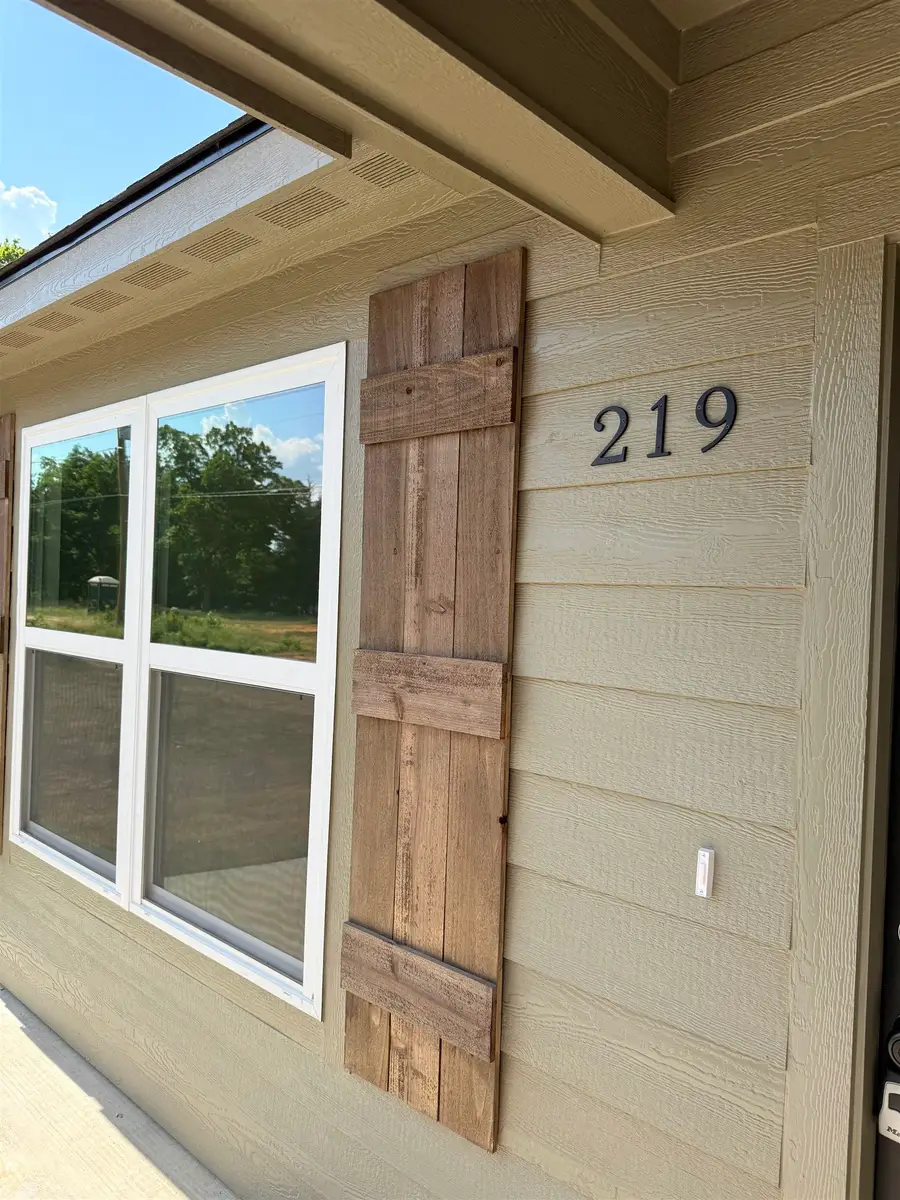 219 E Fleming, Longview, TX 75604 - #3