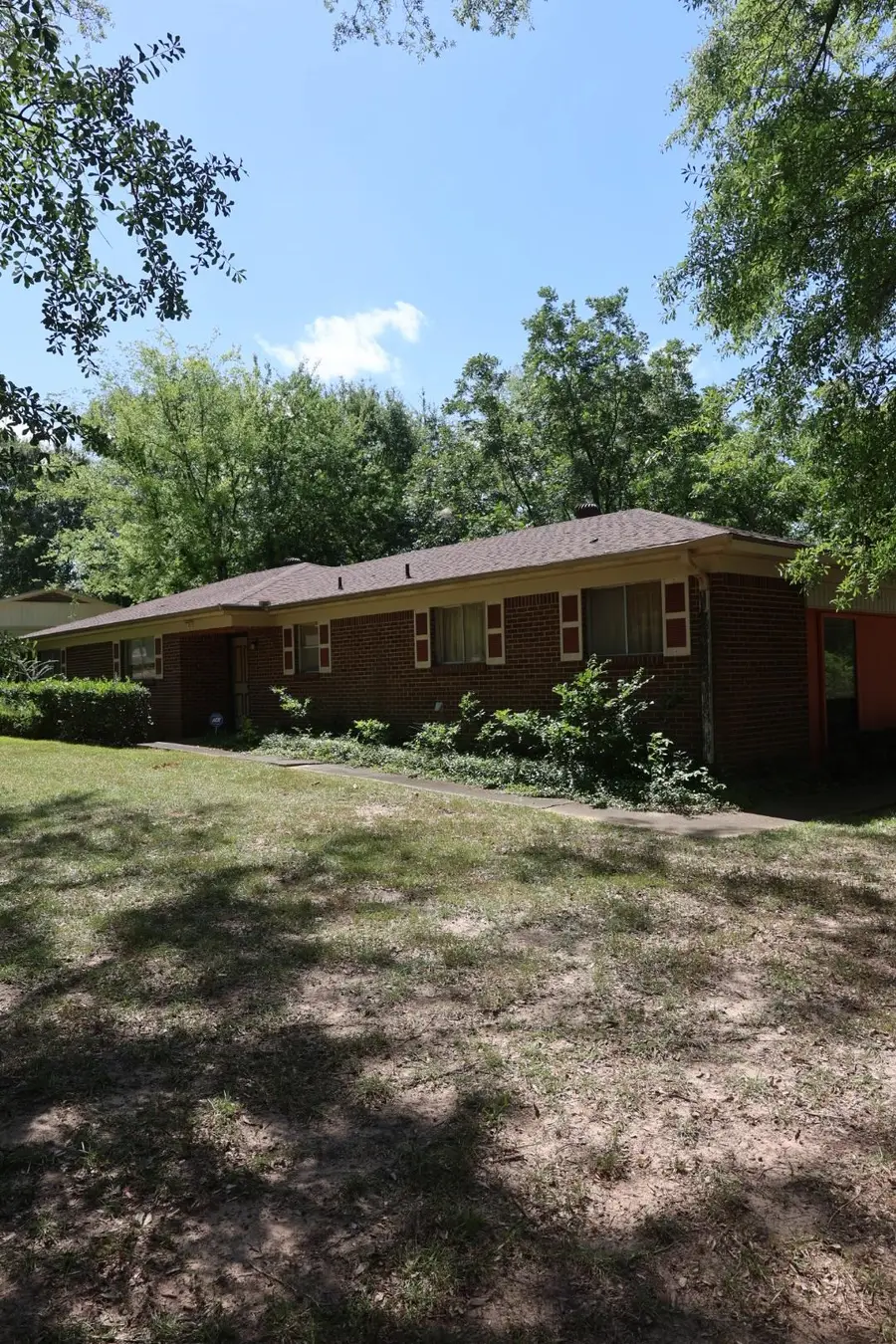 700 Hollybrook Dr, Longview, TX 75605 - #2