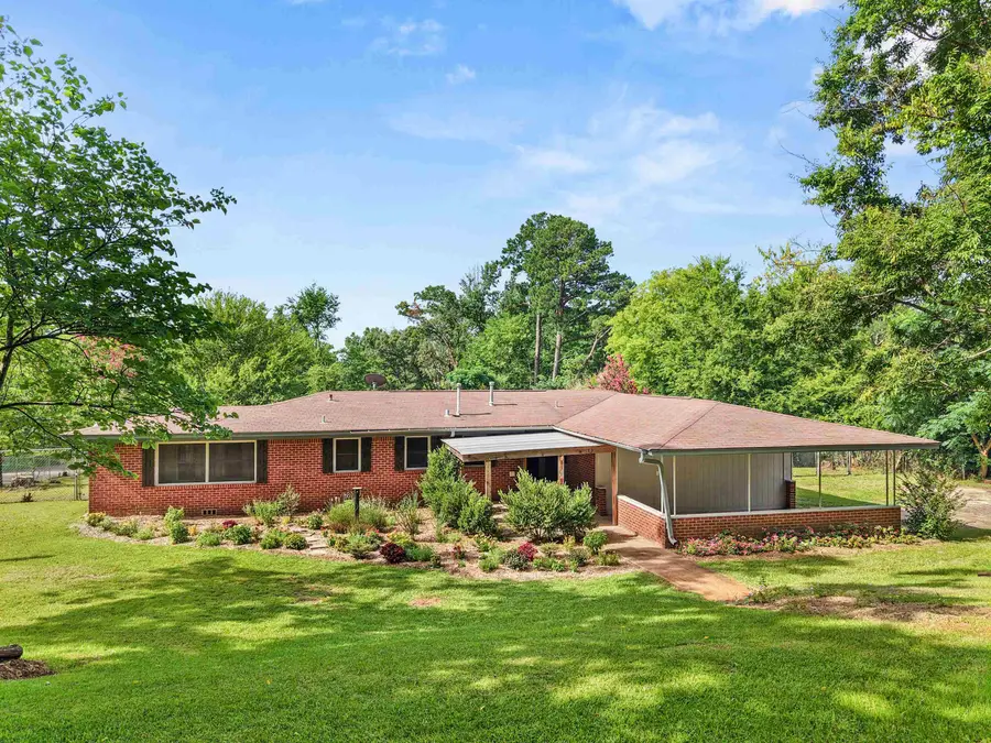 1201 CASON ST, Daingerfield, TX 75638 - #2