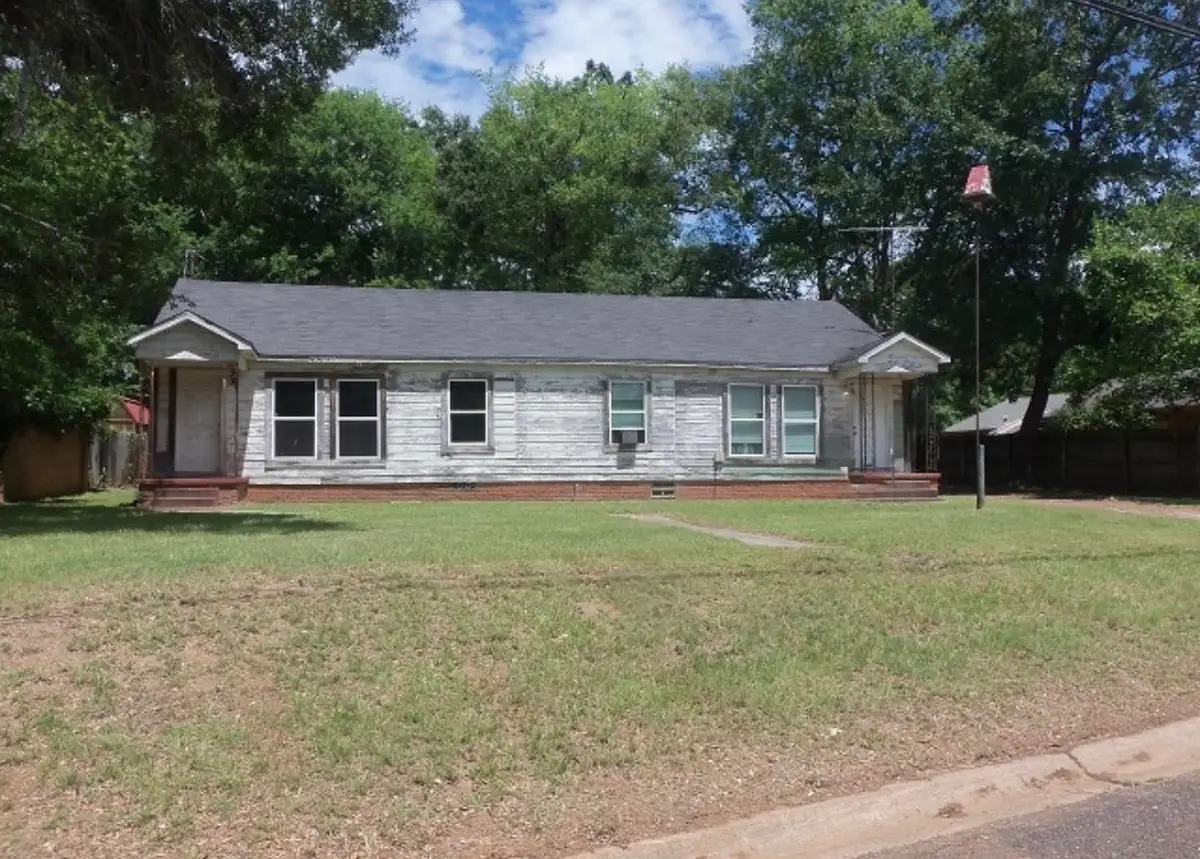 2910 S Broadway, Kilgore, TX 75662 - #1