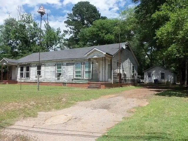2910 S Broadway, Kilgore, TX 75662 - #2