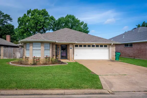 7 Pebble Creek N, Longview, TX 75605
