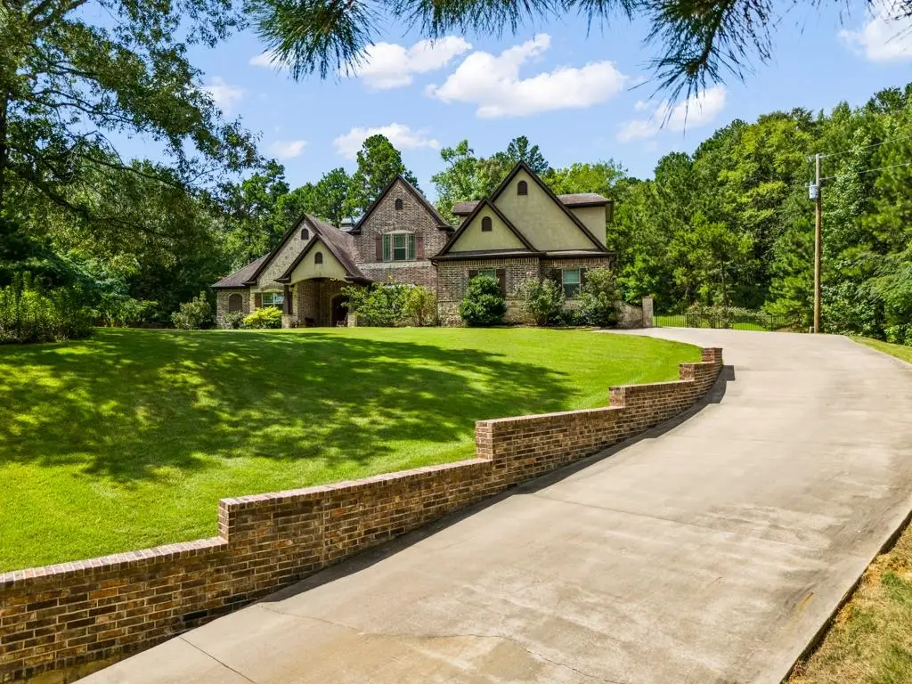 1647 E Mountain Road S, Longview, TX 75604 - #1